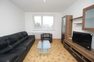 Na prenájom 2-izbový byt, 55 m², Bratislava-Petržalka, A. Gwerkovej