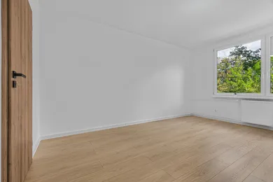 Na predaj 3-izbový byt, 70 m², Bratislava-Ružinov, Súmračná