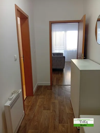 Na prenájom 1-izbový byt, 40 m², Banská Bystrica, Bakossova