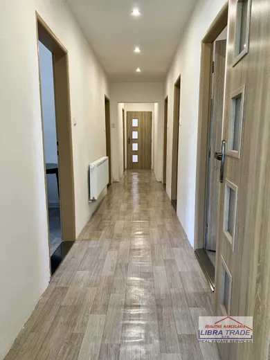 Na prenájom 3-izbový byt, 80 m², Šurany, Nový Svet