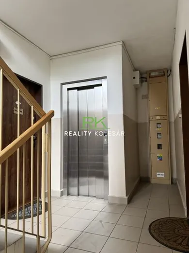 Na predaj 3-izbový byt, 70 m², Košice-Sídlisko KVP, Dénešova