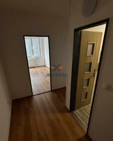 Na predaj 2-izbový byt, 38 m², Bratislava-Podunajské Biskupice