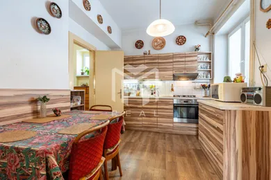 Na predaj 6-izbový dom, 350 m², Košice-Sever