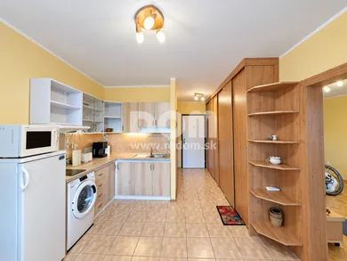 Na prenájom 1-izbový byt, 47 m², Žilina