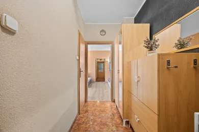 Na predaj 3-izbový byt, 70 m², Bratislava-Ružinov, Exnárova