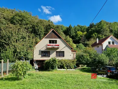 Дома на продажу, 5-комнатные, Svätý Jur · €415 000
