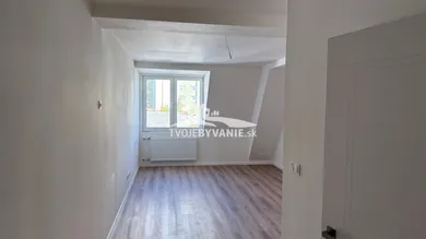 Na predaj 1-izbový byt, 30 m², Košice-Sídlisko KVP, Trieda KVP 3112