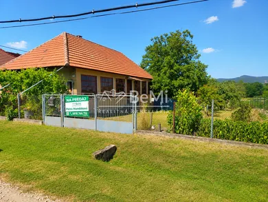 Pozemky na predaj, Jelenec · €135 000