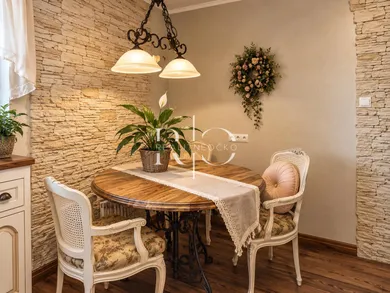 Na predaj 2-izbový byt, 67 m², Handlová, -