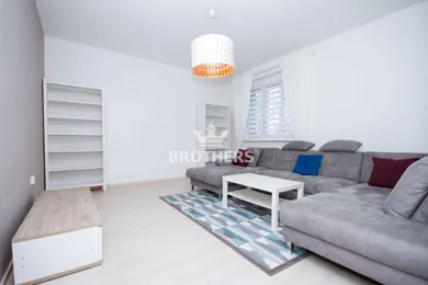 Na predaj 2-izbový byt, 65 m², Bratislava-Nové Mesto, Vajnorská