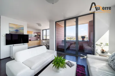 Na predaj 3-izbový byt, 80 m², Bratislava-Nové Mesto, Račianska