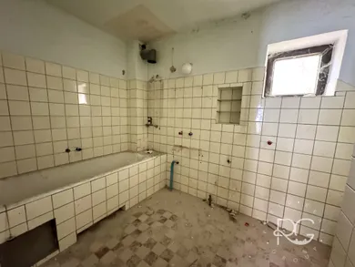 Na predaj dom v Bratislava-Vajnory · €295 000 · Pôvodný stav