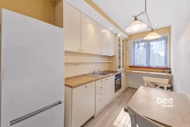 Na predaj 7-izbový dom, 200 m², Malinovo, Petőfiho