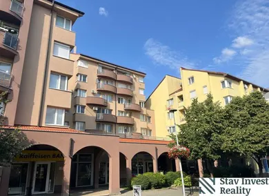 Mieszkania na sprzedaż, 4-pokojowe, Senec · €349 000