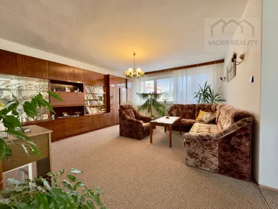 Na predaj 4-izbový dom, 270 m², Lipany