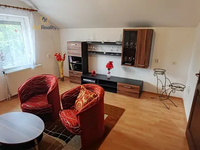 Na predaj 5-izbový dom, 120 m², Komárno