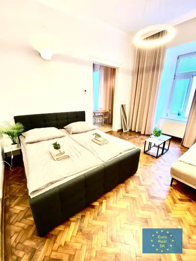 Na prenájom 1-izbový byt, 40 m², Košice-Staré Mesto, Kováčska