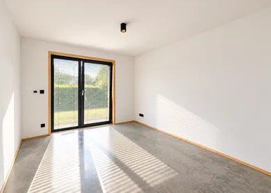 Na prenájom 4-izbový dom, 190 m², Mikušovce