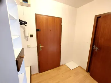 Na prenájom 3-izbový byt, 63 m², Banská Bystrica, Tulská