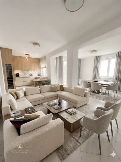 Na predaj 4-izbový byt, 101 m², Bratislava-Nové Mesto, Na Revíne
