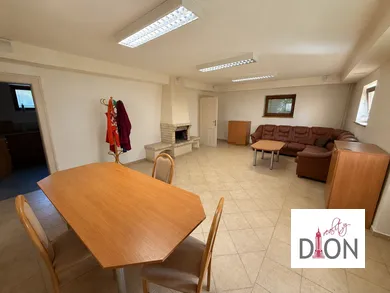 Na predaj dom, 200 m², Banská Bystrica, *