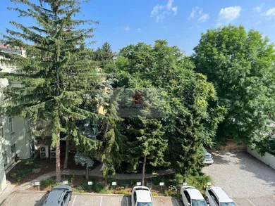 Na prenájom komerčné v Bratislava-Staré Mesto · €2 072 · Dokončené