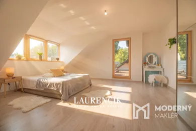 Na predaj dom, 237 m², Ilava