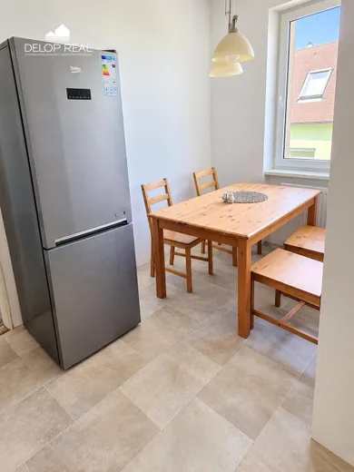 Na prenájom 3-izbový byt, 68 m², Bratislava-Staré Mesto