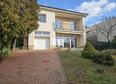 Na prenájom dom v Nitra · €1 900 · Dokončené