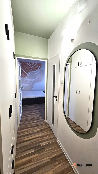 Na predaj 1-izbový byt, 30 m², Bratislava-Rača, Kafendova
