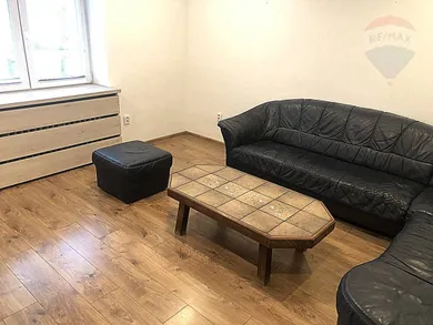 Na prenájom 2-izbový byt, 62 m², Martin, Komenského