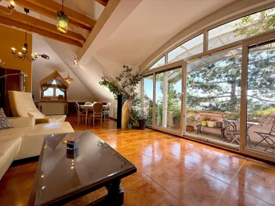 Mieszkania na wynajem, 5-pokojowe, Bratislava-Staré Mesto · €1200