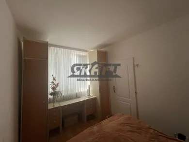 Na predaj 2-izbový byt, 44 m², Bratislava-Dúbravka, Hanulova