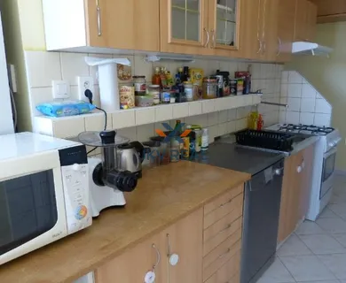 Mieszkania na wynajem, 3-pokojowe, Nitra · €750