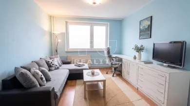 Na predaj 4-izbový byt, 101 m², Poprad