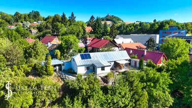 Будинки на продаж, 4-кімнатні, Banská Štiavnica · €295 000