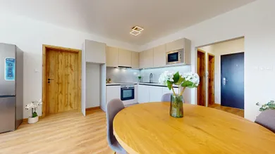 Na prenájom 2-izbový byt, 55 m², Malacky, Záhorácka