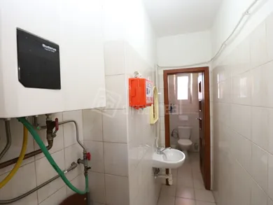 Na prenájom komerčné, 26 m², Dunajská Streda, Hlavná