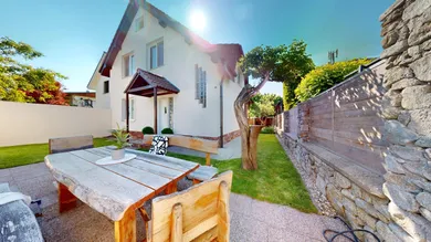 Domy na predaj 7-izbový, Bratislava-Ružinov · €659 000