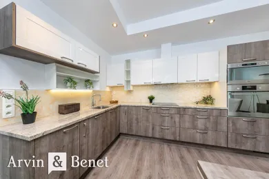 Na predaj 2-izbový byt, 63 m², Bratislava-Ružinov, Košická