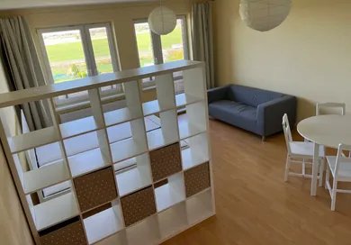 Na prenájom 1-izbový byt, 45 m², Bratislava-Petržalka, Vyšehradská