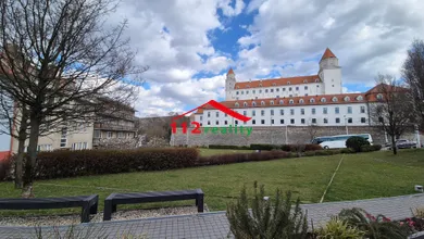 Houses for sale, 7-room in Bratislava-Staré Mesto · €845,000