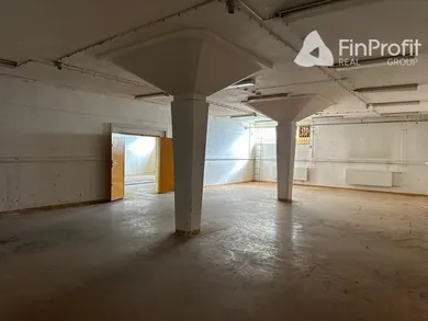 Na prenájom komerčné, 275 m², Bratislava-Nové Mesto, Kukučínova