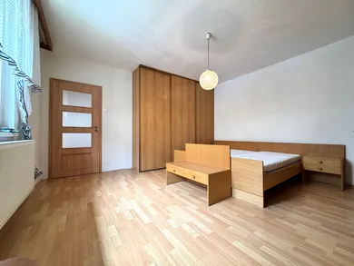Na predaj 5-izbový dom, 100 m², Dúbrava