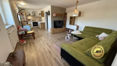 Kiadó lakások, 2-szobás, Zvolen · €500