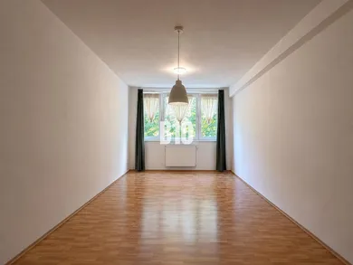 Квартиры на продажу, 2-комнатные, Trenčín · €114 900