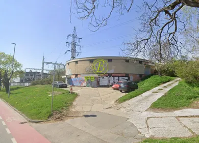 Obiekty na sprzedaż, Bratislava-Nové Mesto · €41 000
