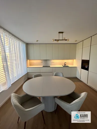 Na prenájom 2-izbový byt, 61 m², Bratislava-Ružinov, Mlynské Luhy