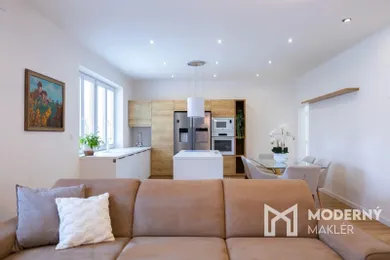 Na prenájom 3-izbový byt, 90 m², Trenčín, Ružová