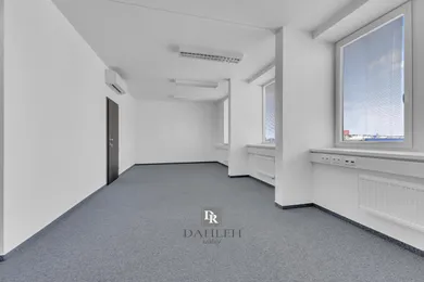 Na prenájom komerčné, 16 m², Bratislava-Ružinov, Pestovateľská